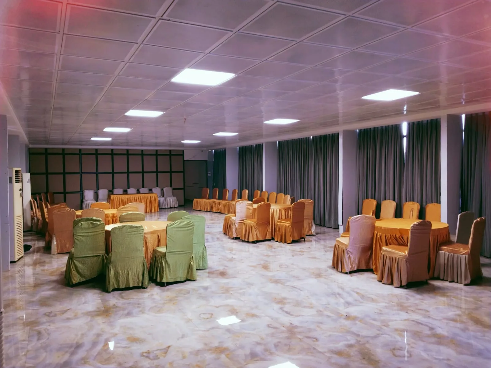 Hotel Meraden Opus in Goa