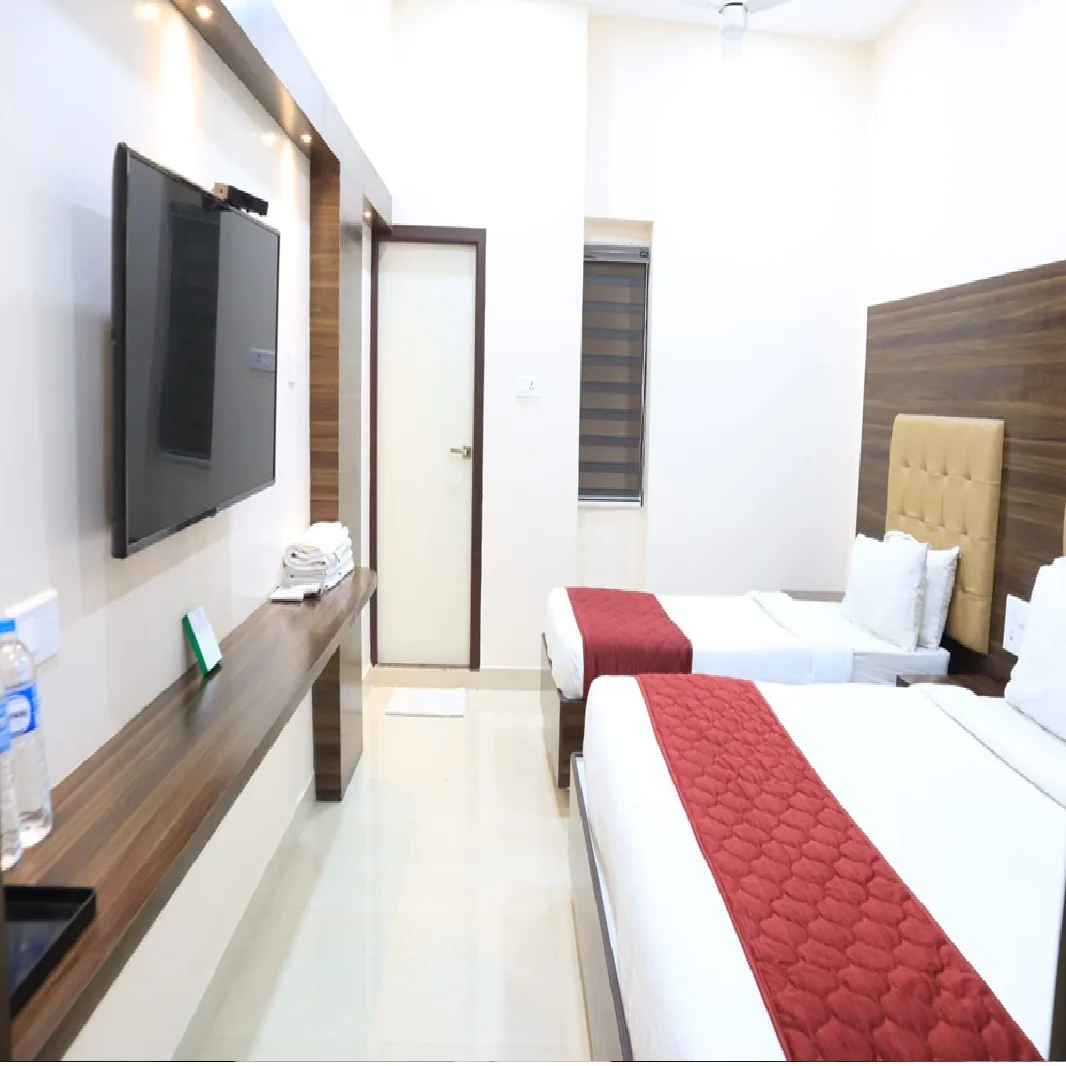 Sivamurugan Hotels in Kumbakonam