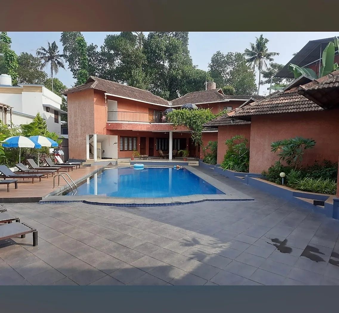 Deshadan Cliff & Beach Resort — property photograph