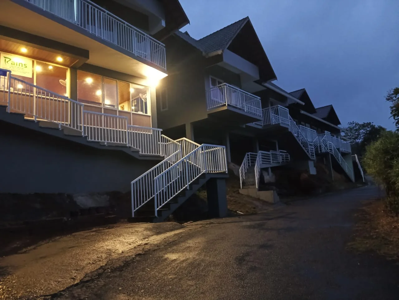 Rains Valley Resort — property photograph