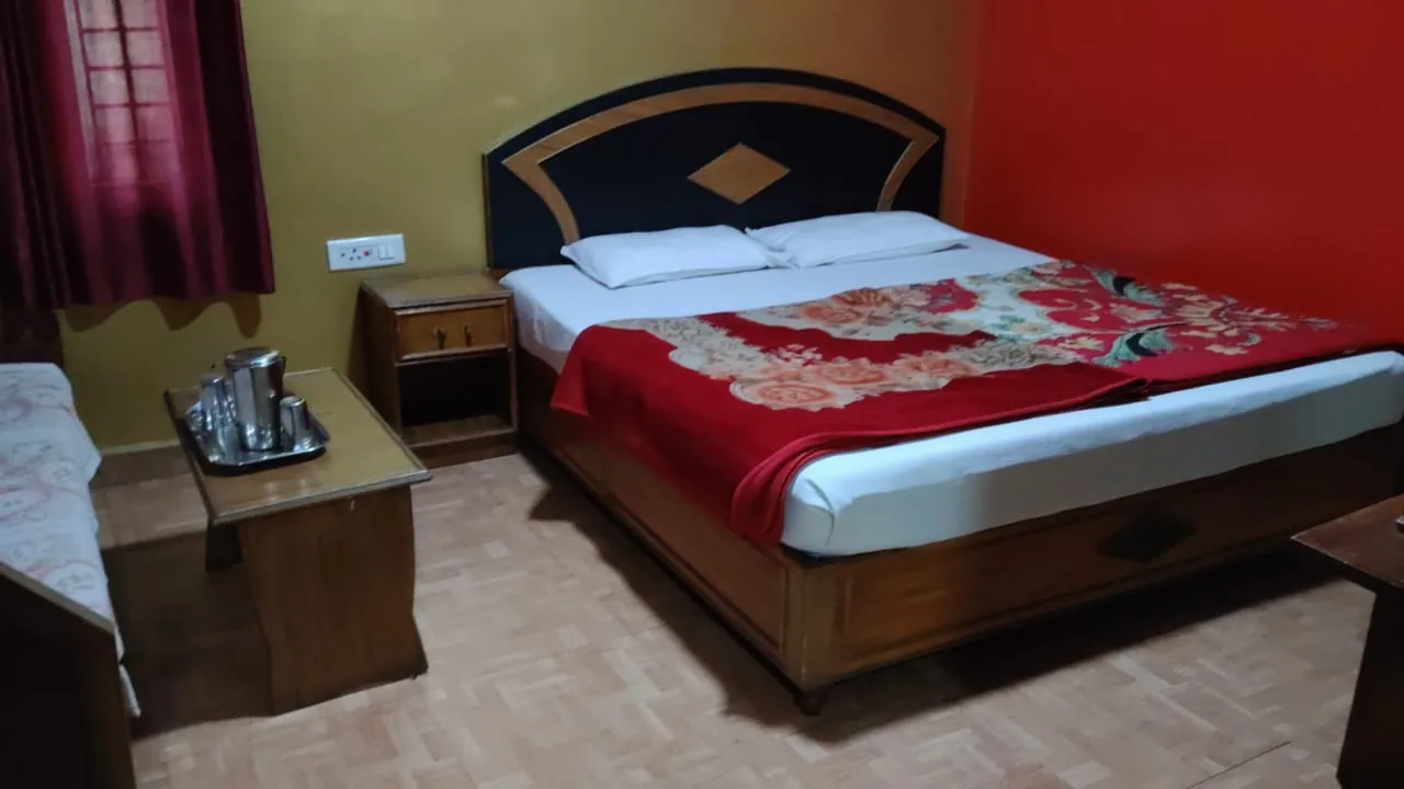 Devi Tourist Inn in Ooty